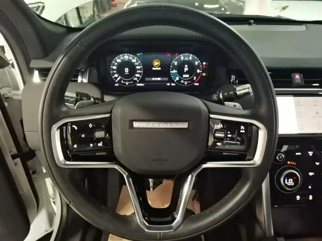 Land Rover Discovery Sport — миниатюра 11