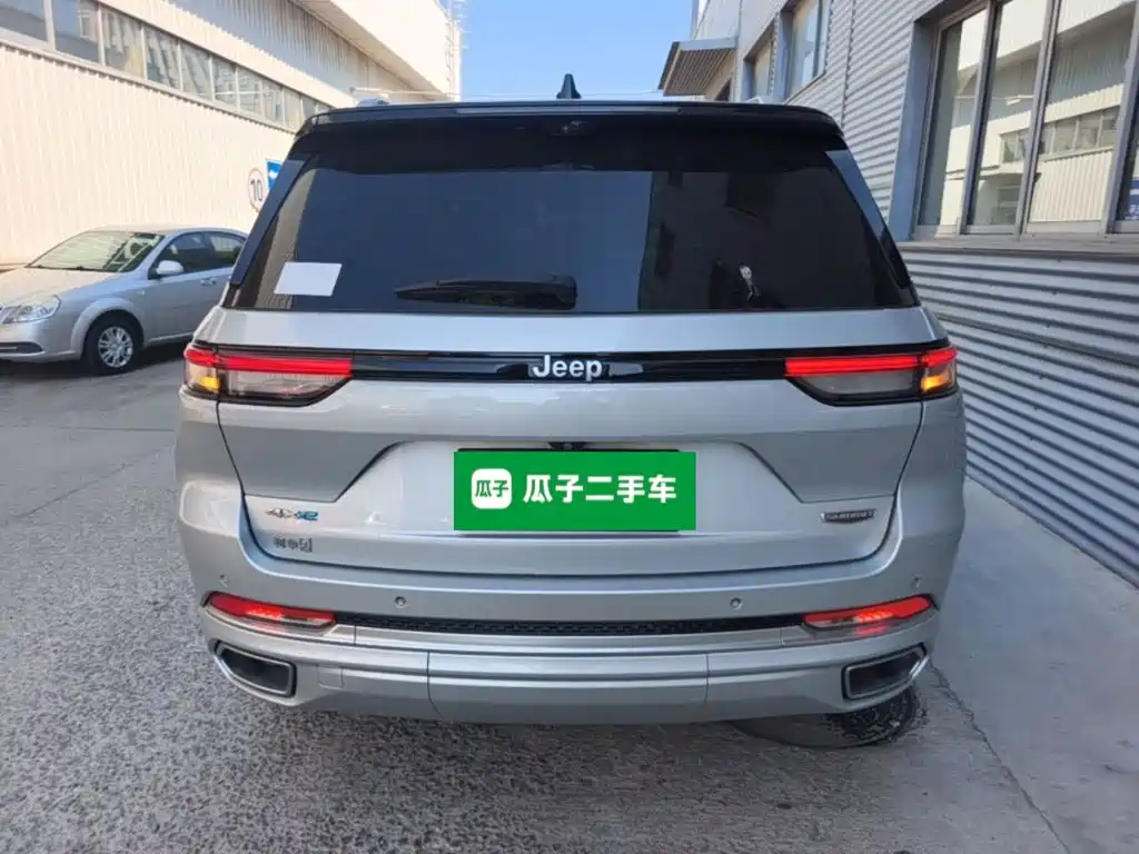 Jeep Grand Cherokee 4xe (Import) — миниатюра 6