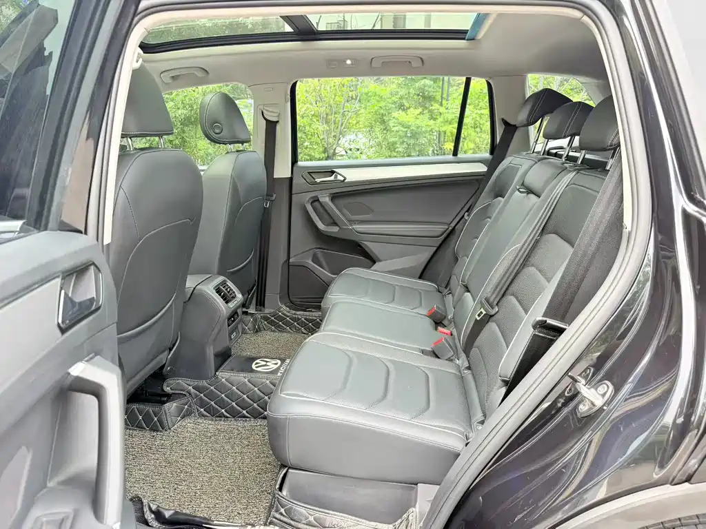 Volkswagen Tiguan L — миниатюра 5
