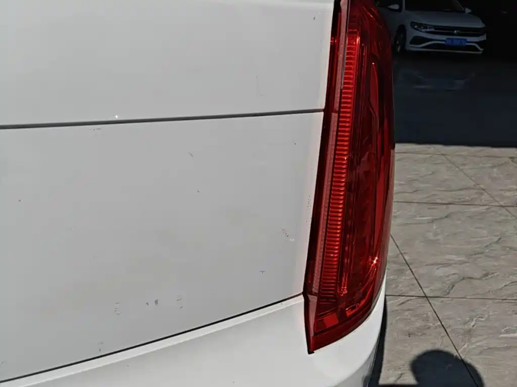 Cadillac XTS — миниатюра 8