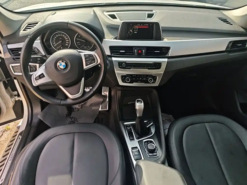 BMW X1 — миниатюра 10