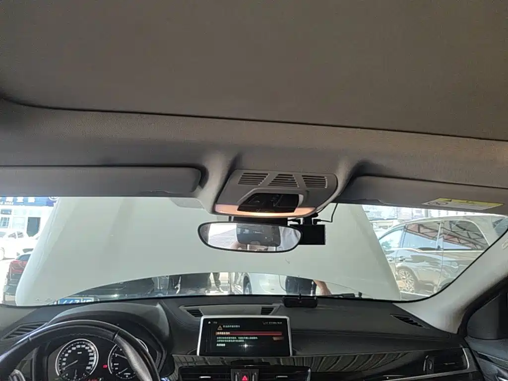 BMW X2 (Import) — миниатюра 18