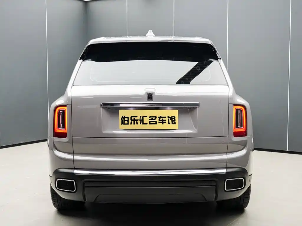 Rolls-Royce Cullinan — миниатюра 5