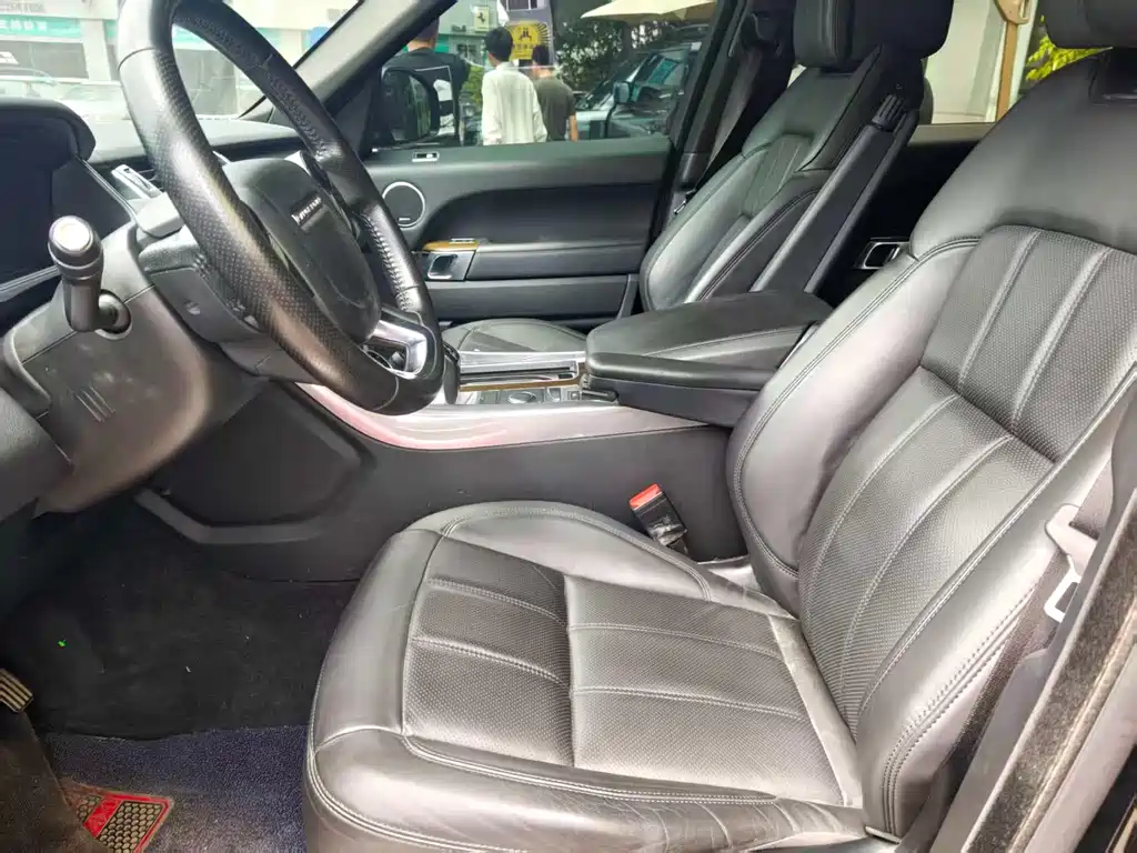 Land Rover Range Rover Sport PHEV P400e, фото 5