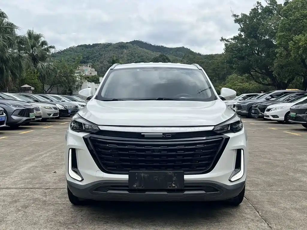 BAIC X3 — миниатюра 2