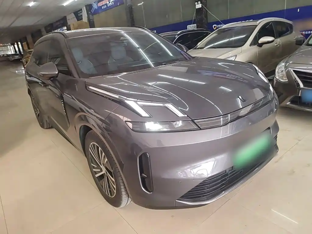Lynk & Co 08 EM-P — миниатюра 4
