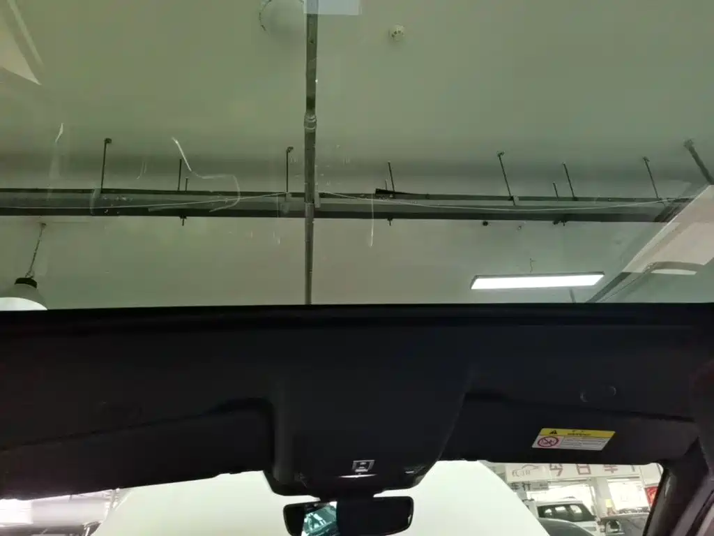 Land Rover Discovery Sport — миниатюра 18