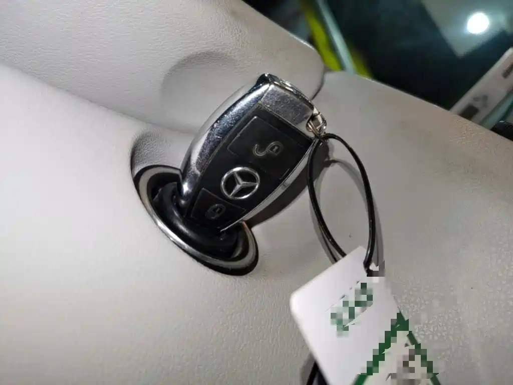 Mercedes-Benz R-Class — миниатюра 9