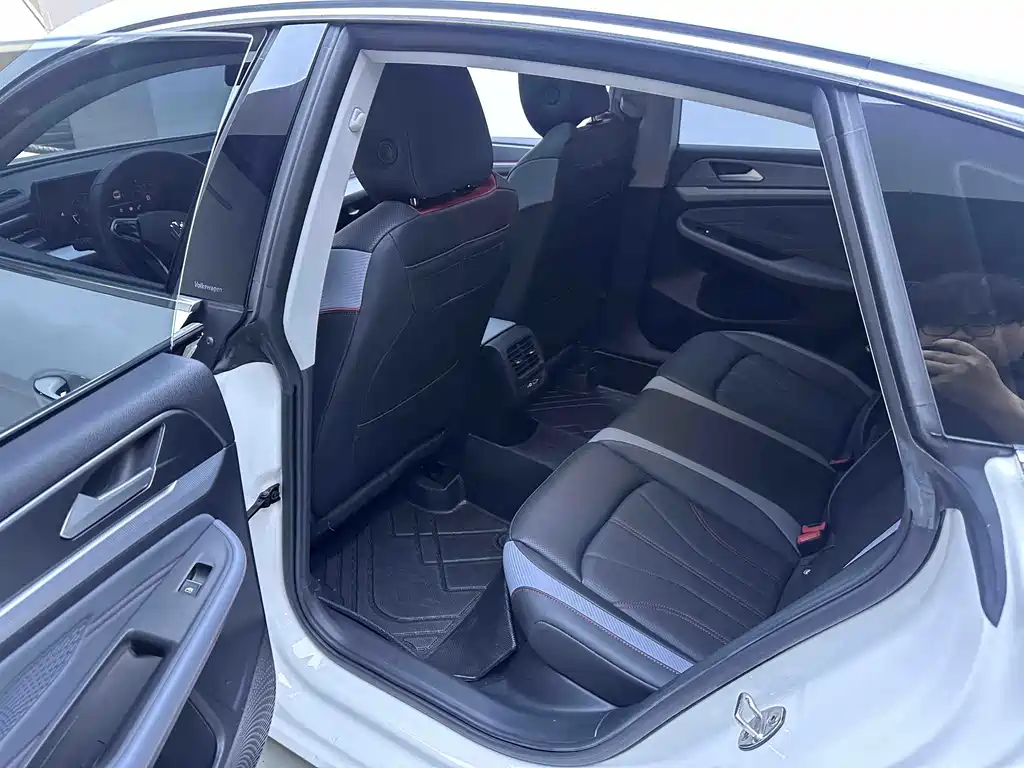 Volkswagen Lamando — миниатюра 10