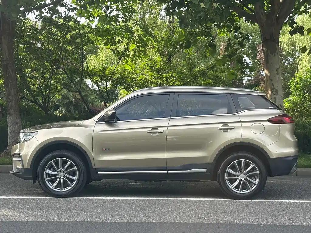 Geely Boyue — миниатюра 4