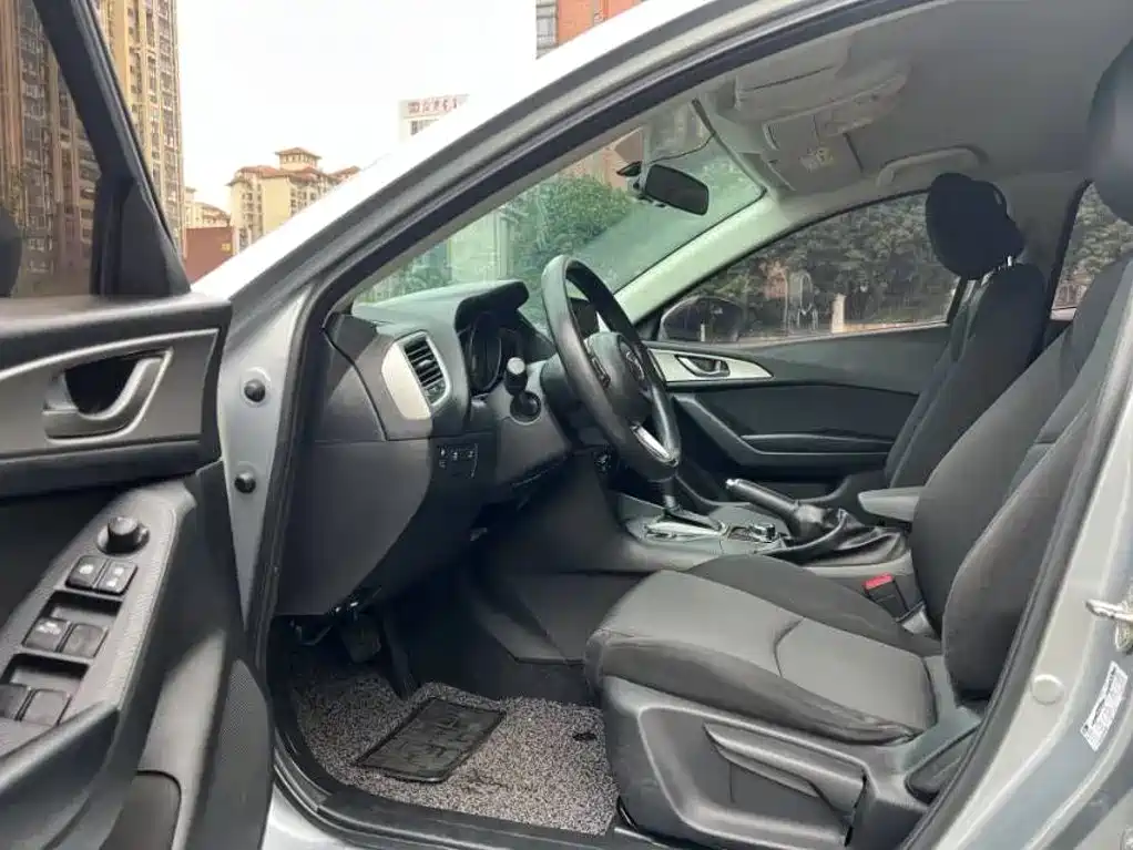 Mazda 3 Axela — миниатюра 4