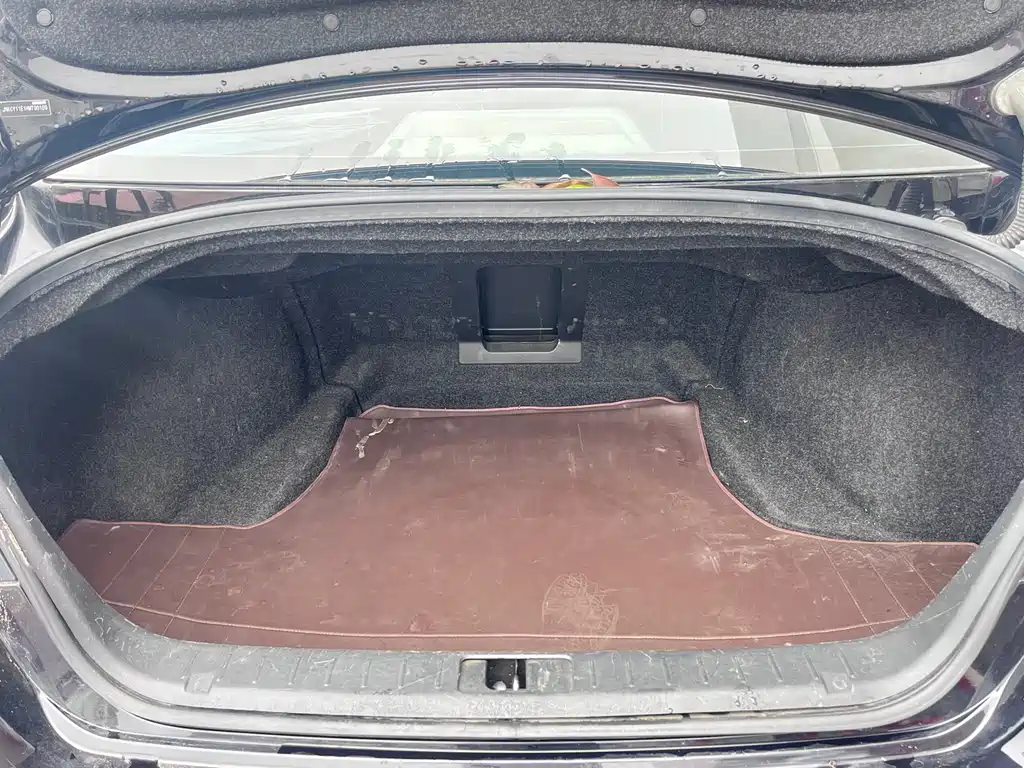 Infiniti Q70 — миниатюра 18
