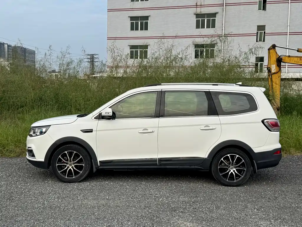 Fengxing Fengxing SX6 — миниатюра 5