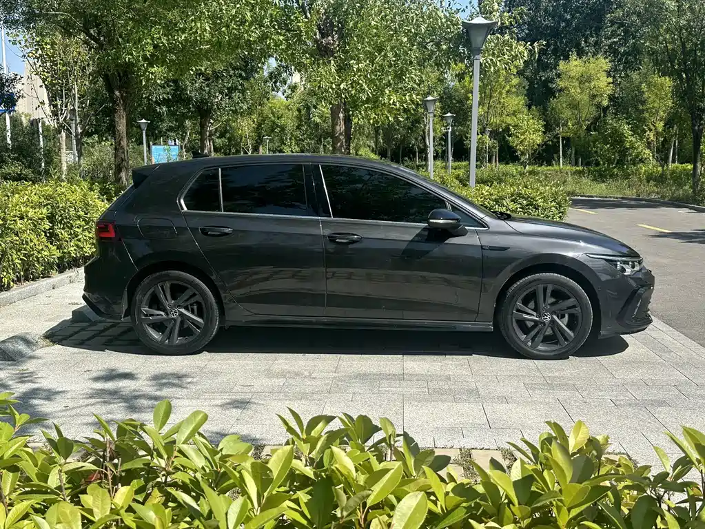Volkswagen Golf — миниатюра 4