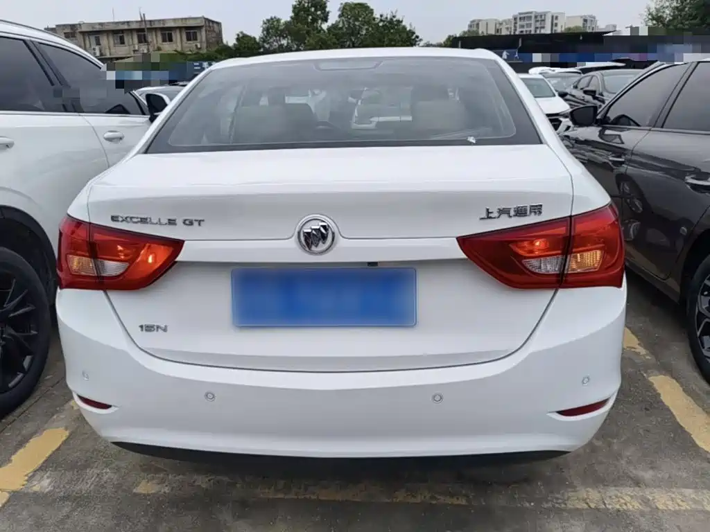 Buick Excelle — миниатюра 6