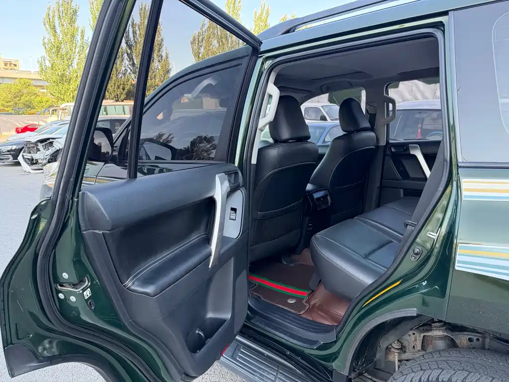Toyota Prado — миниатюра 6