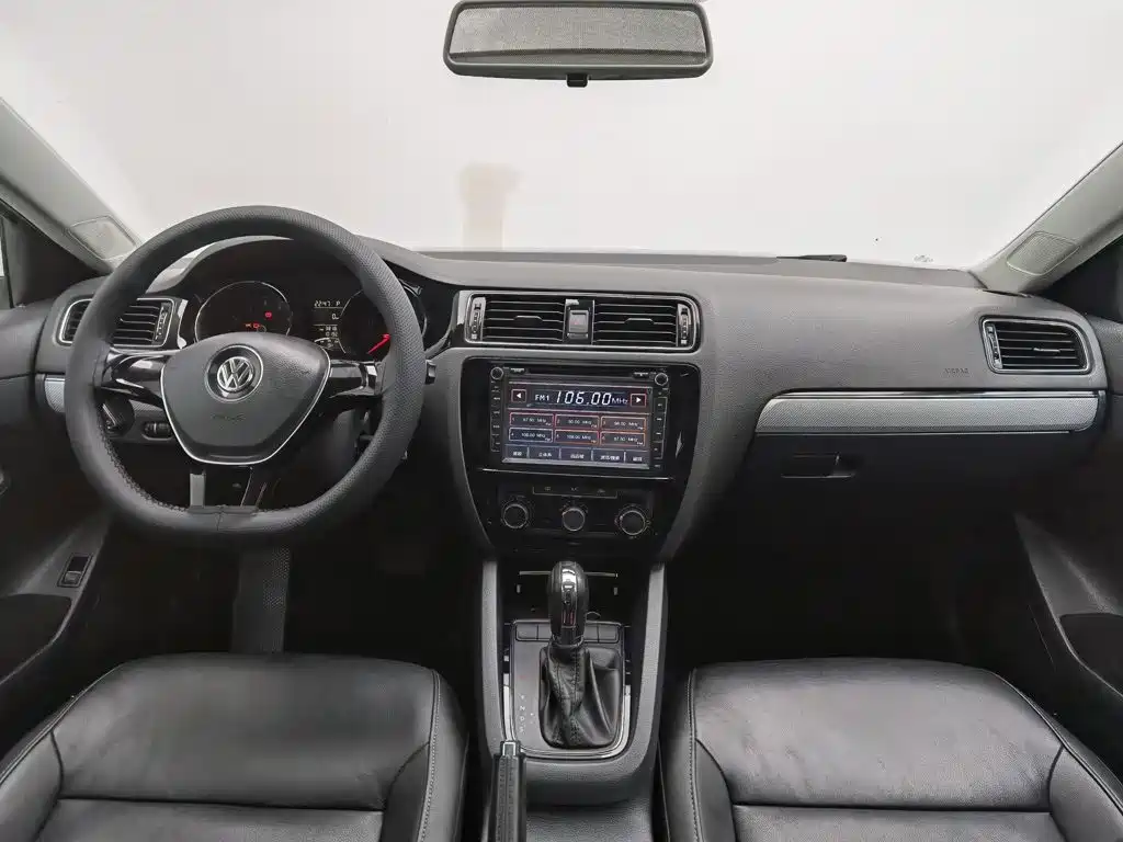 Volkswagen Sagitar — миниатюра 5