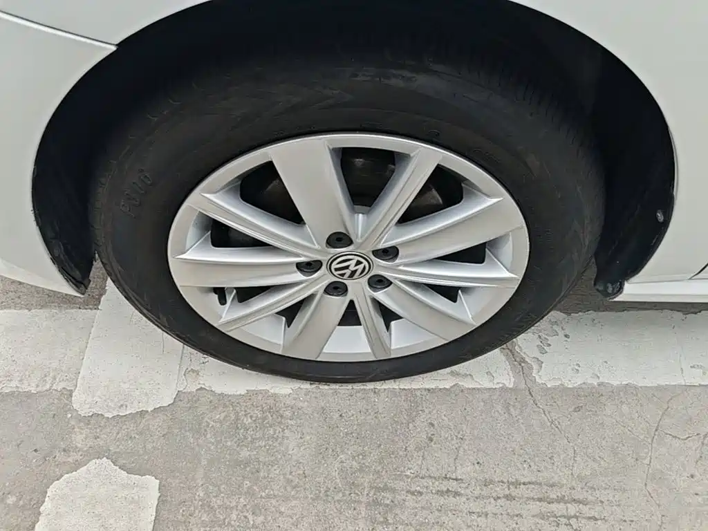 Volkswagen Polo — миниатюра 23