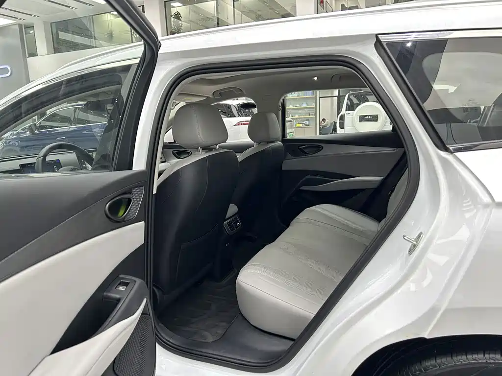 BYD Seal 06 DM-i Touring — миниатюра 4