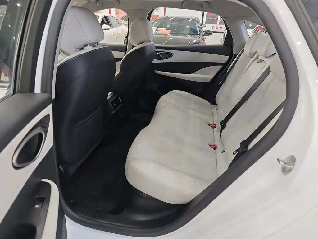 BYD Seal 05 DM-i — миниатюра 8