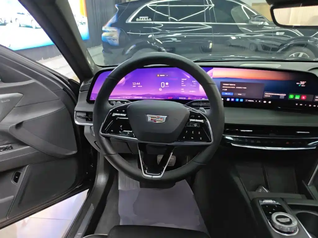 Cadillac CT6 — миниатюра 11