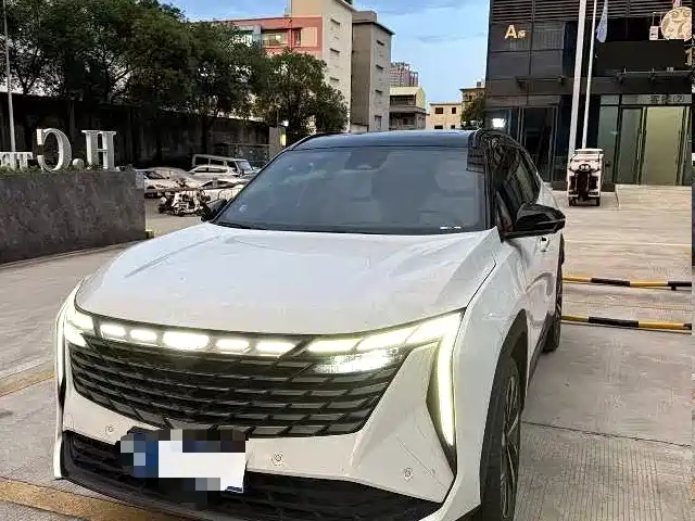 Geely Boyue L