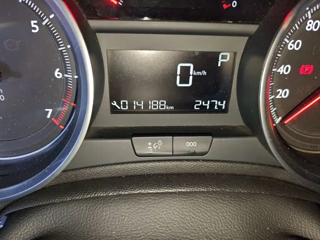 Peugeot 408 — миниатюра 9