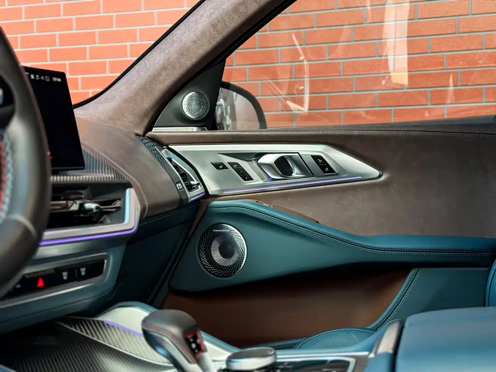 BMW XM