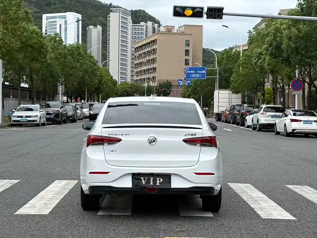 Buick Excelle — миниатюра 13