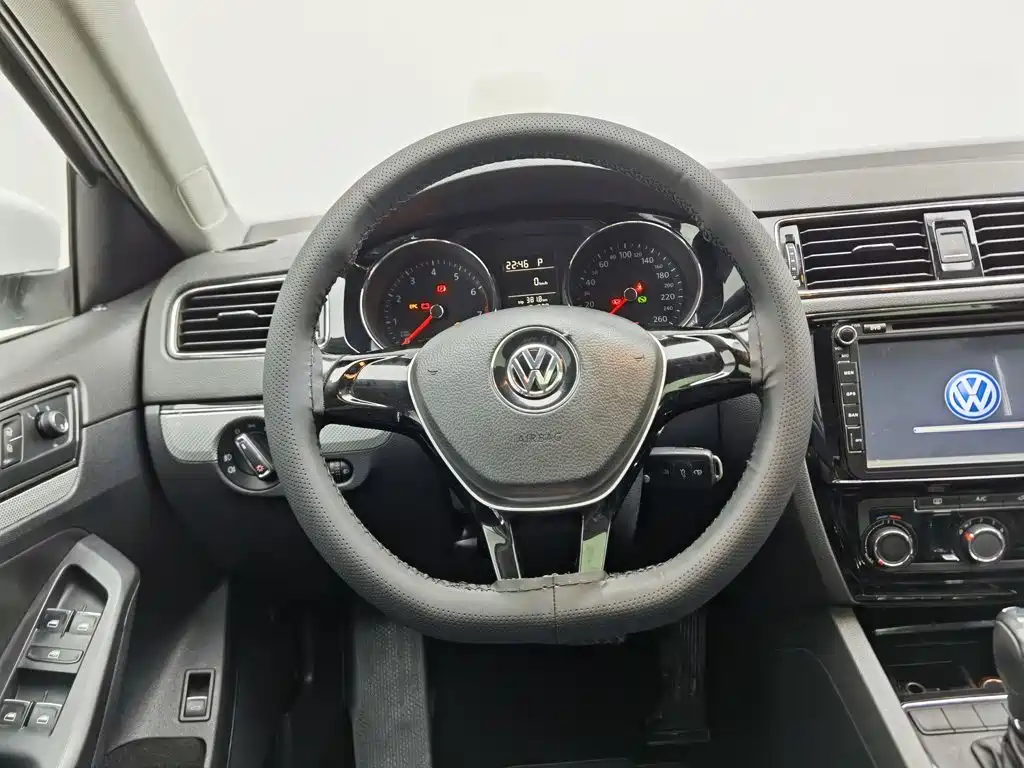 Volkswagen Sagitar — миниатюра 11