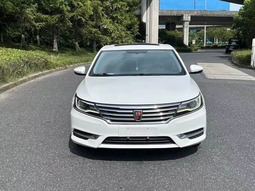 Roewe Roewe i6 Classic — миниатюра 2