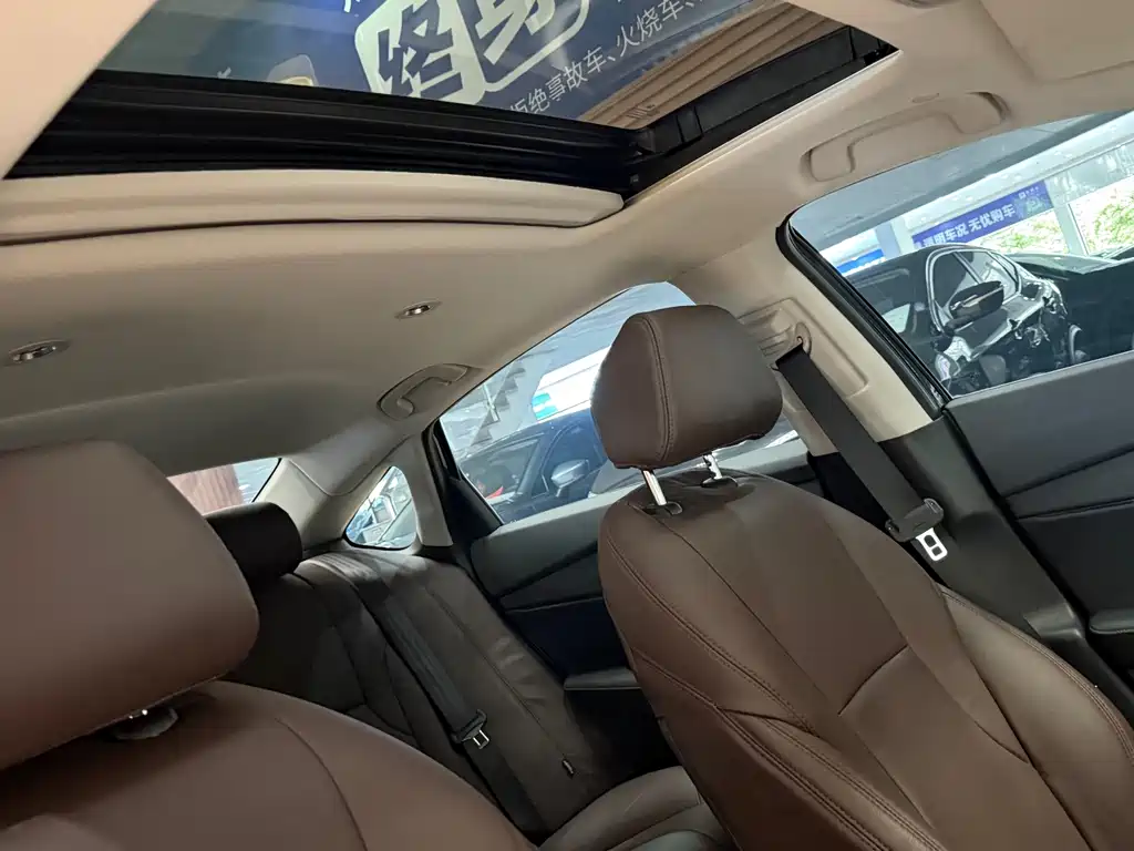 Honda Accord — миниатюра 16
