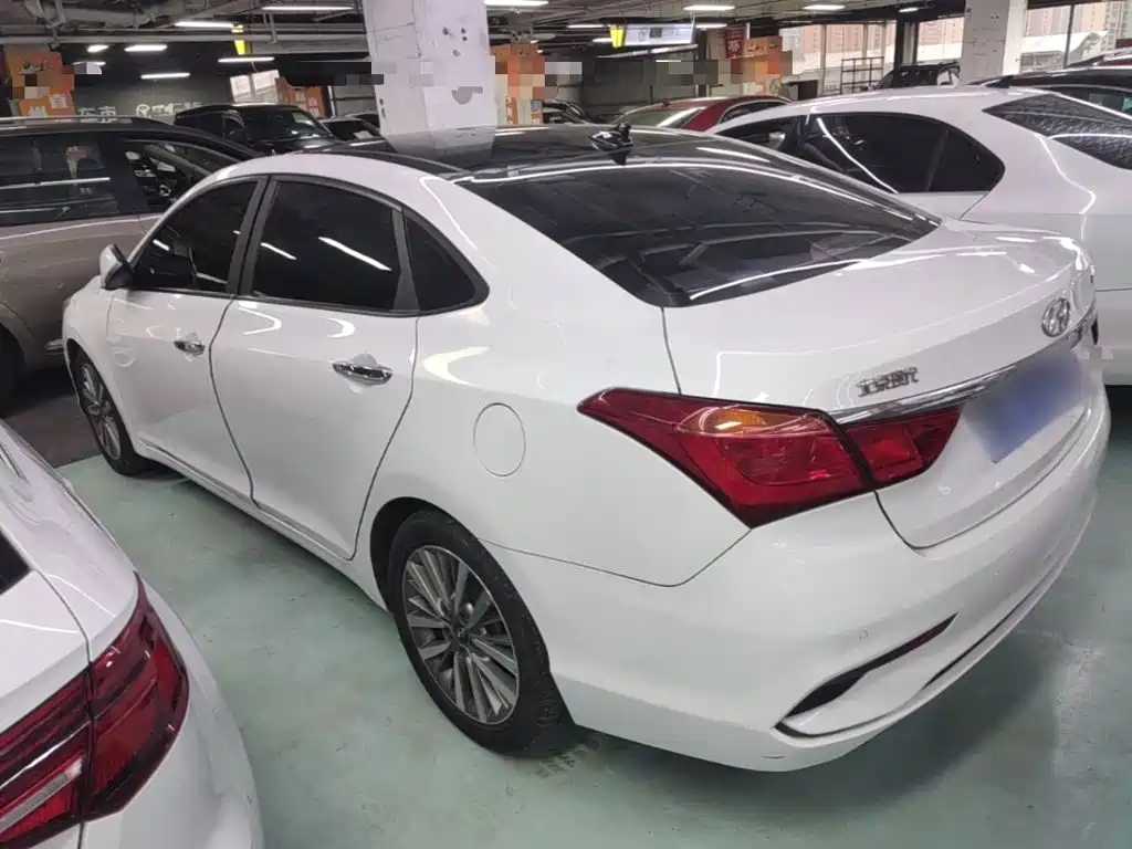 Hyundai Mistra — миниатюра 5