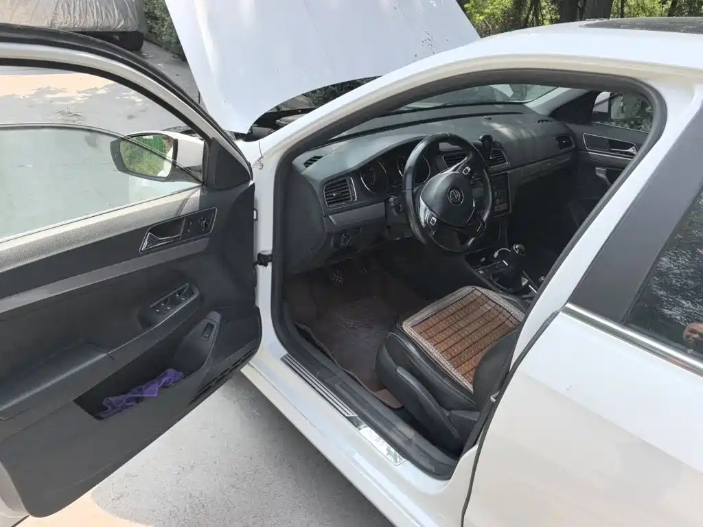 Volkswagen Lavida — миниатюра 17