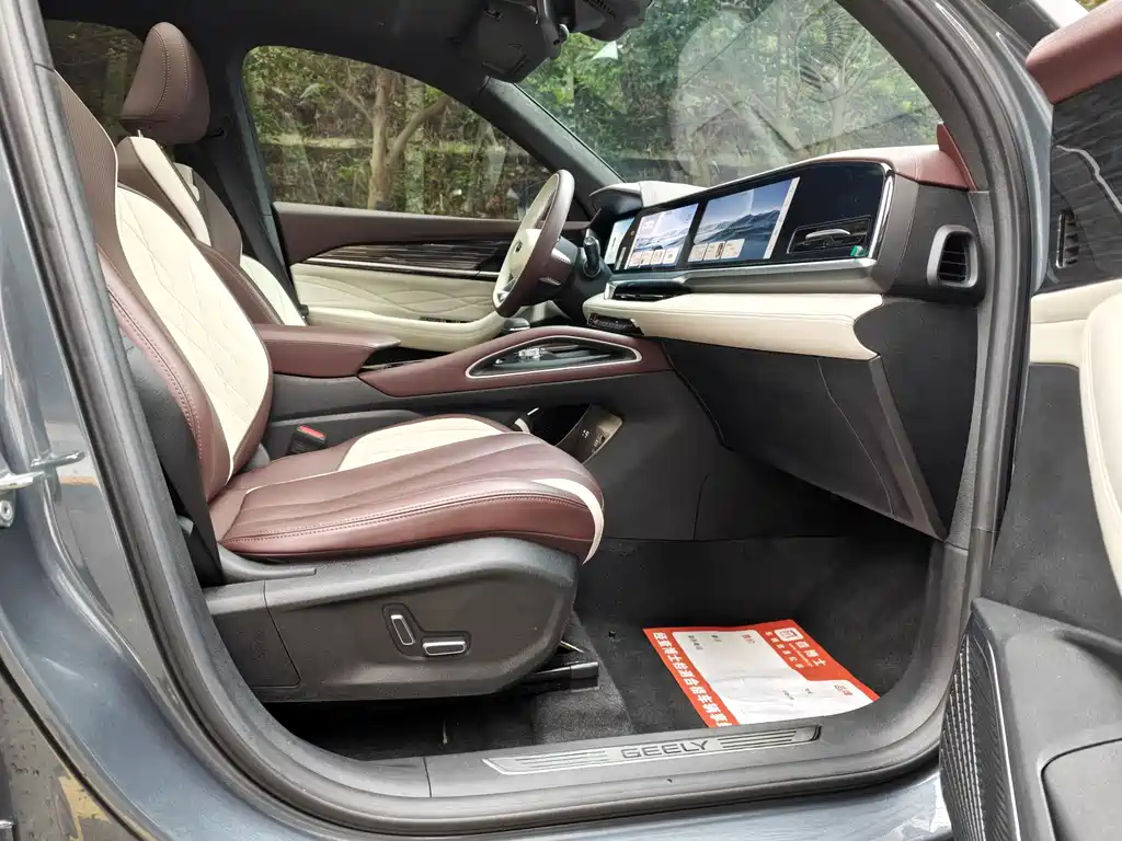 Geely Xingyue L — миниатюра 14