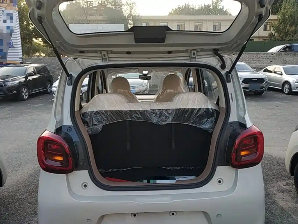 Wuling MINIEV — миниатюра 19