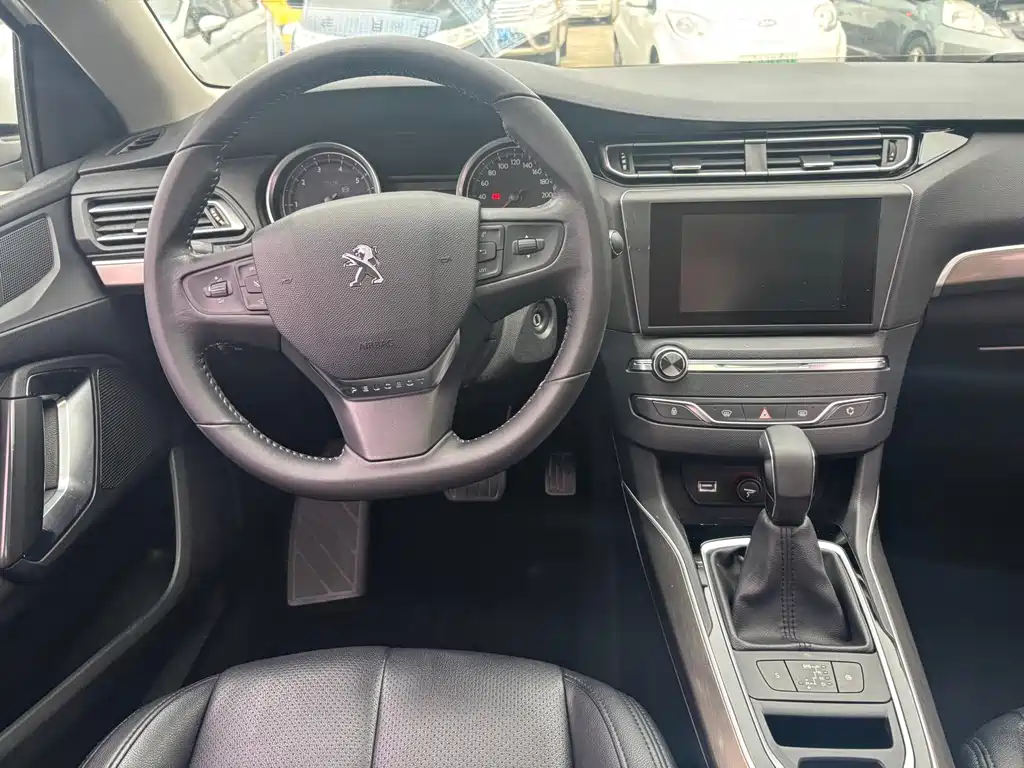 Peugeot 408 — миниатюра 13