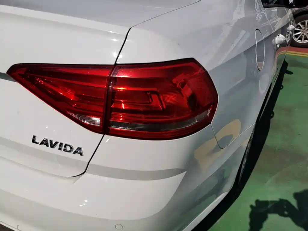 Volkswagen Lavida — миниатюра 8
