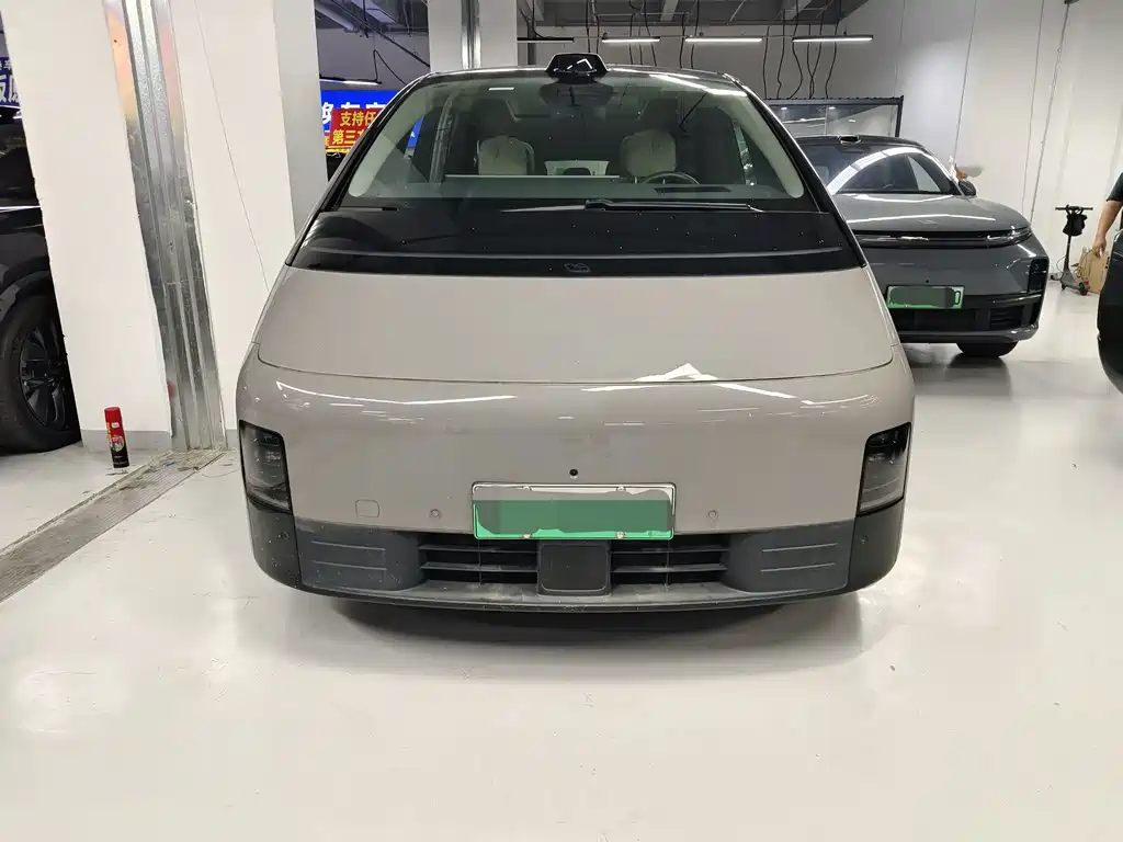 Li Auto Li MEGA — миниатюра 2