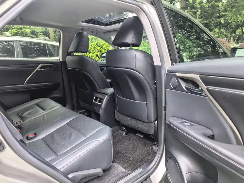 Lexus RX — миниатюра 9