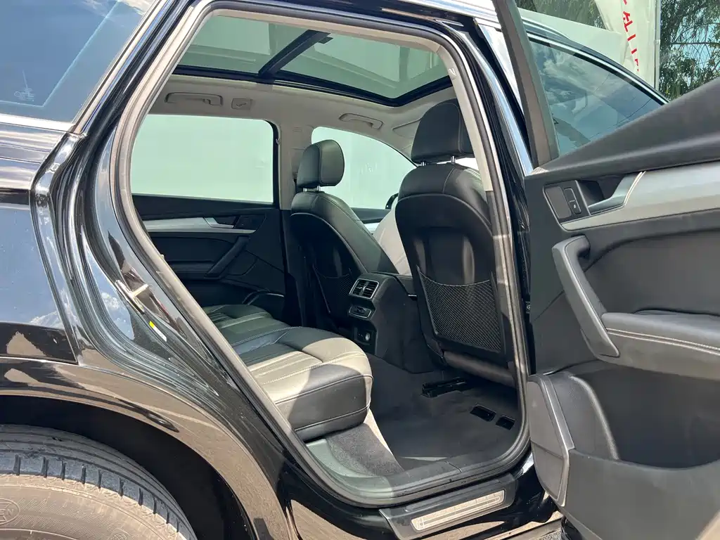 Audi Q5L — миниатюра 11