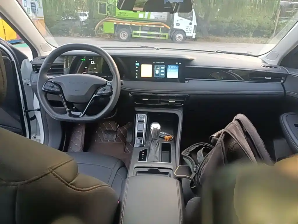 Roewe i5 — миниатюра 10