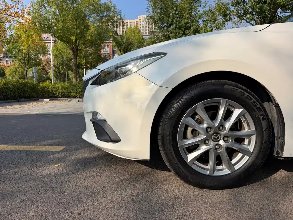 Mazda 3 Axela — миниатюра 4