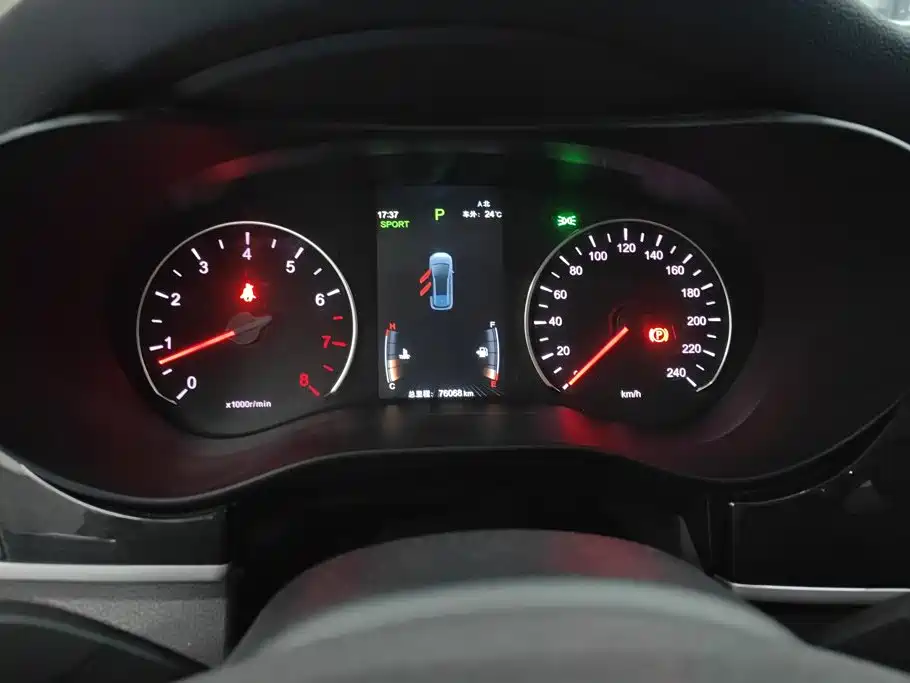 BYD MAX — миниатюра 14