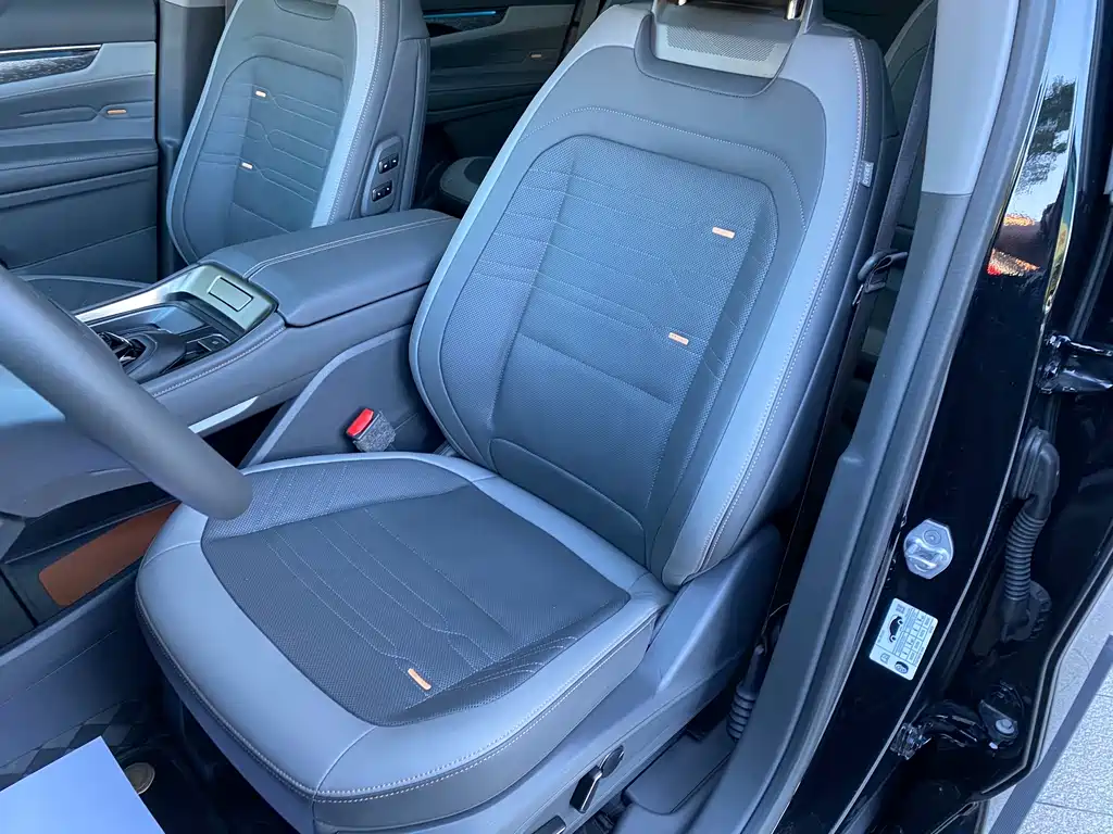 Ford Edge — миниатюра 13