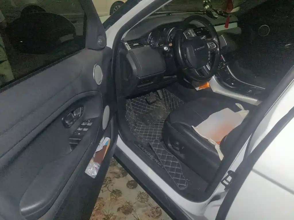 Land Rover Evoque — миниатюра 17
