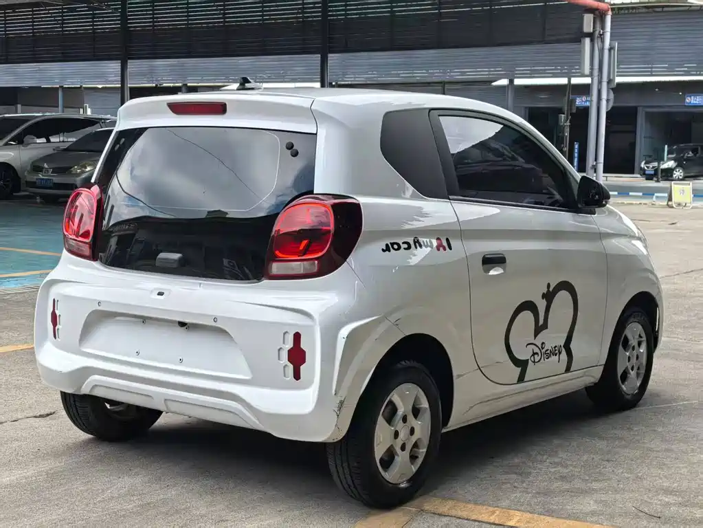 Roewe Clever — миниатюра 4