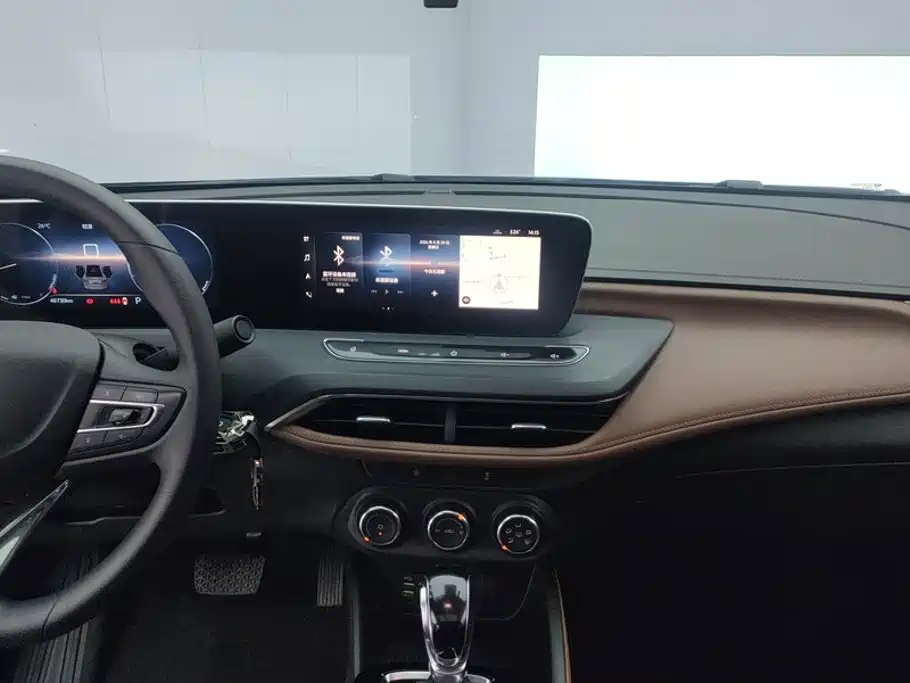 Buick Verano — миниатюра 13