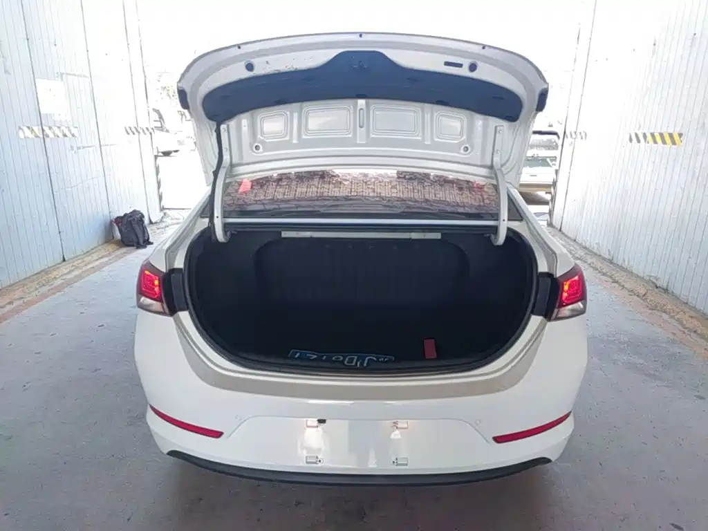 Hyundai Verna — миниатюра 19