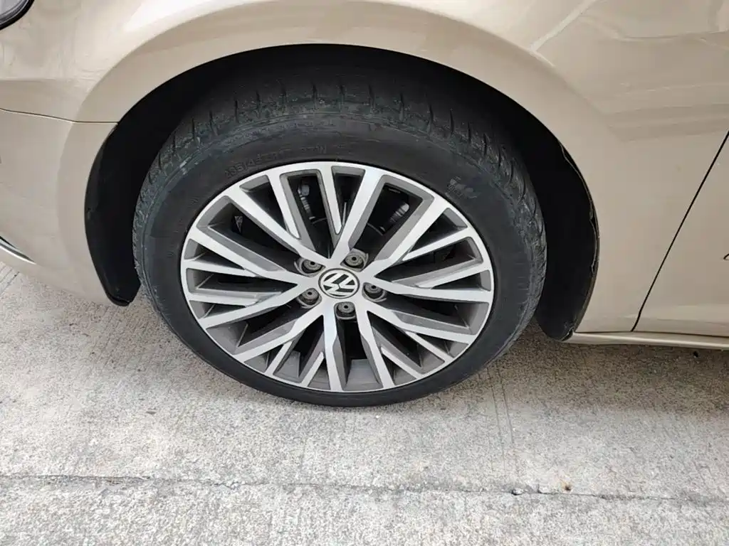 Volkswagen CC — миниатюра 23